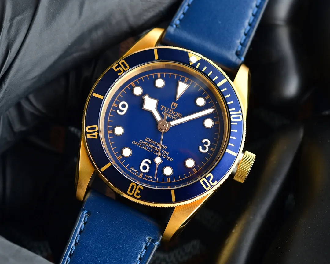 Tudor Black Bay 58 Blue Dial Gold-Tone Case Men’s Diver Watch with Navy Leather Strap - 图片 2