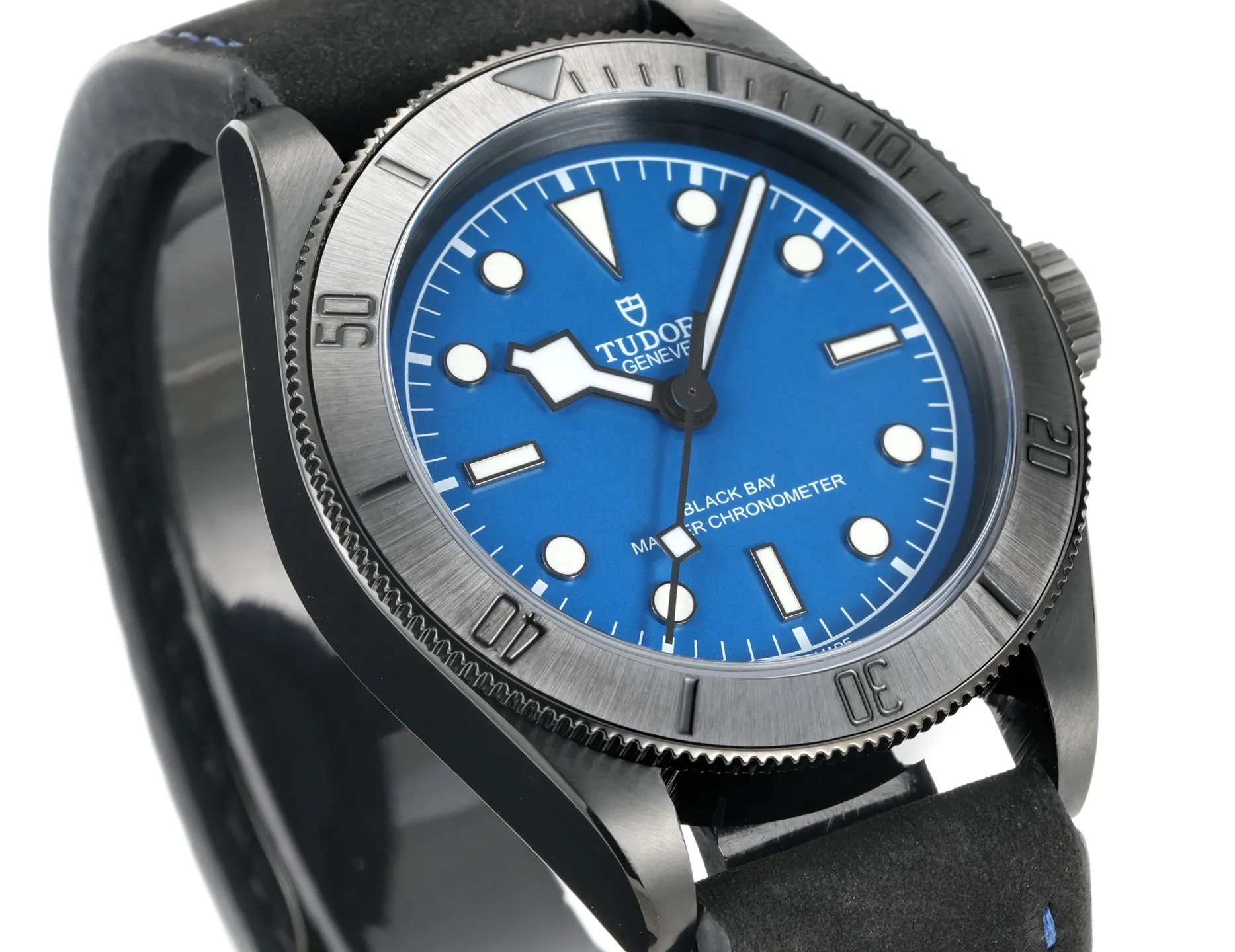 Tudor Black Bay Blue Dial Automatic Diver’s Watch with Black Leather Strap - 图片 3