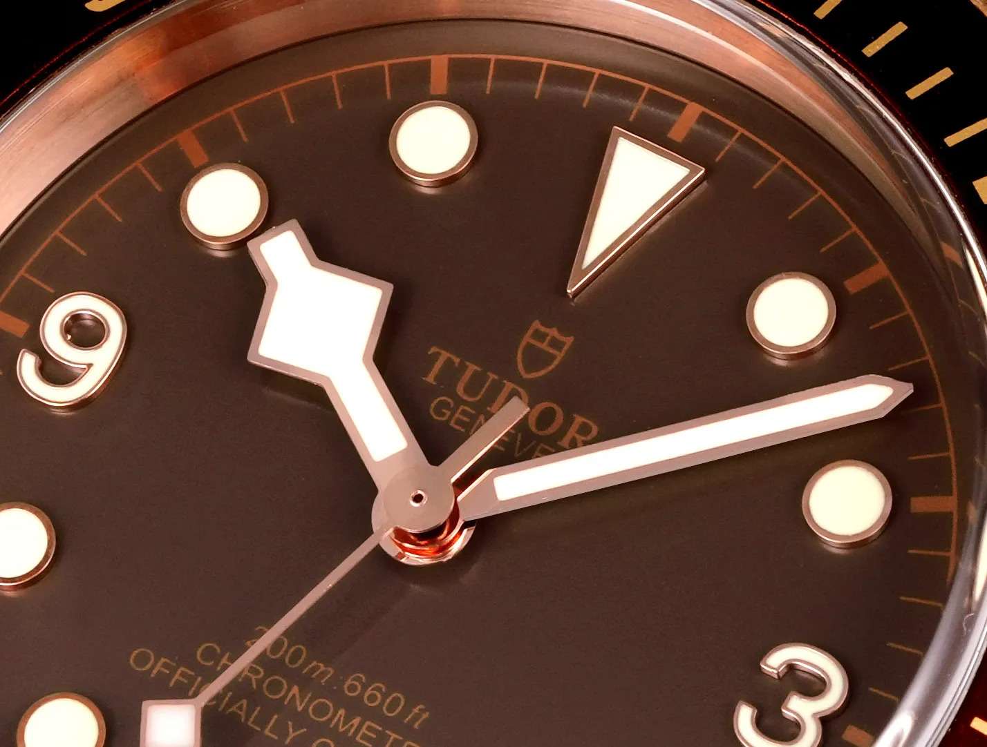 Tudor Black Bay Bronze Automatic Diver’s Watch with Black Dial and Brown Leather Strap - 图片 3