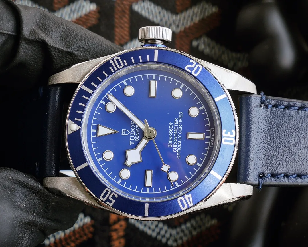 Tudor Black Bay Fifty-Eight Blue Dial Automatic Dive Watch with Navy Leather Strap and Stainless Steel Case - 图片 2