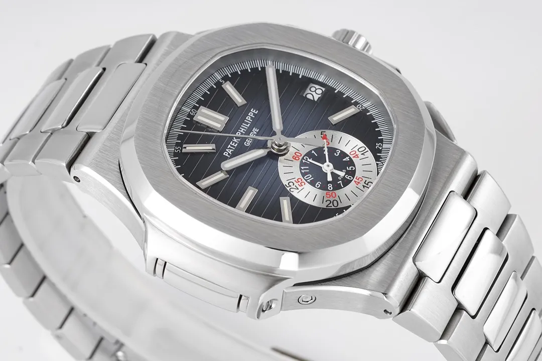 TW Factory Patek Philippe 5980 Nautilus Blue Dial Steel Super Clone Replica Watch - 图片 5
