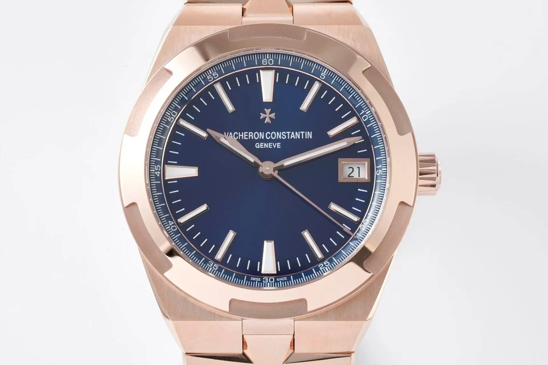 TWA Factory Vacheron Constantin Overseas 4500V Series – Rose Gold Case, Blue Dial, Automatic Super Clone Watch – Best Replica Quality - 图片 2