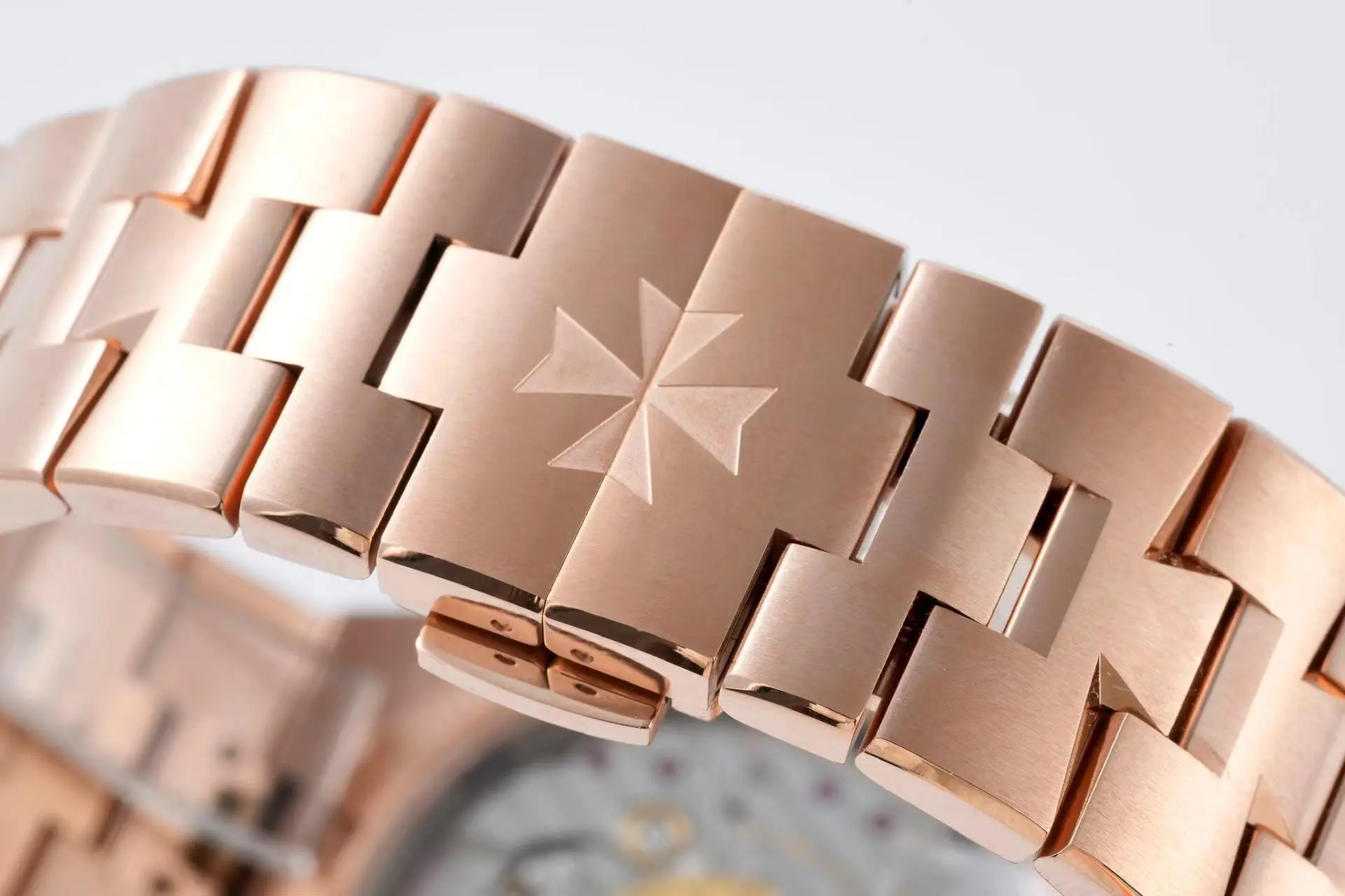 TWA Factory Vacheron Constantin Overseas 4500V Series – Rose Gold Case, Blue Dial, Automatic Super Clone Watch – Best Replica Quality - 图片 9