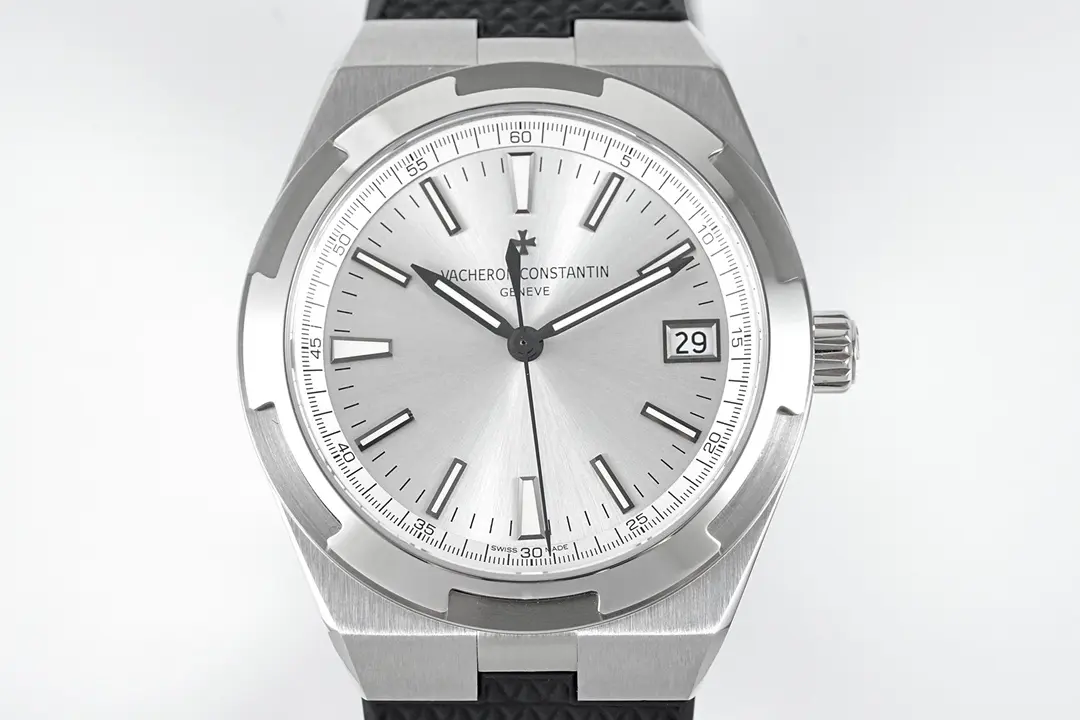 TWA Factory Vacheron Constantin Overseas Automatic Watch – Silver Dial, Black Rubber Strap, 41mm Stainless Steel Case, Best Super Clone Quality - 图片 4