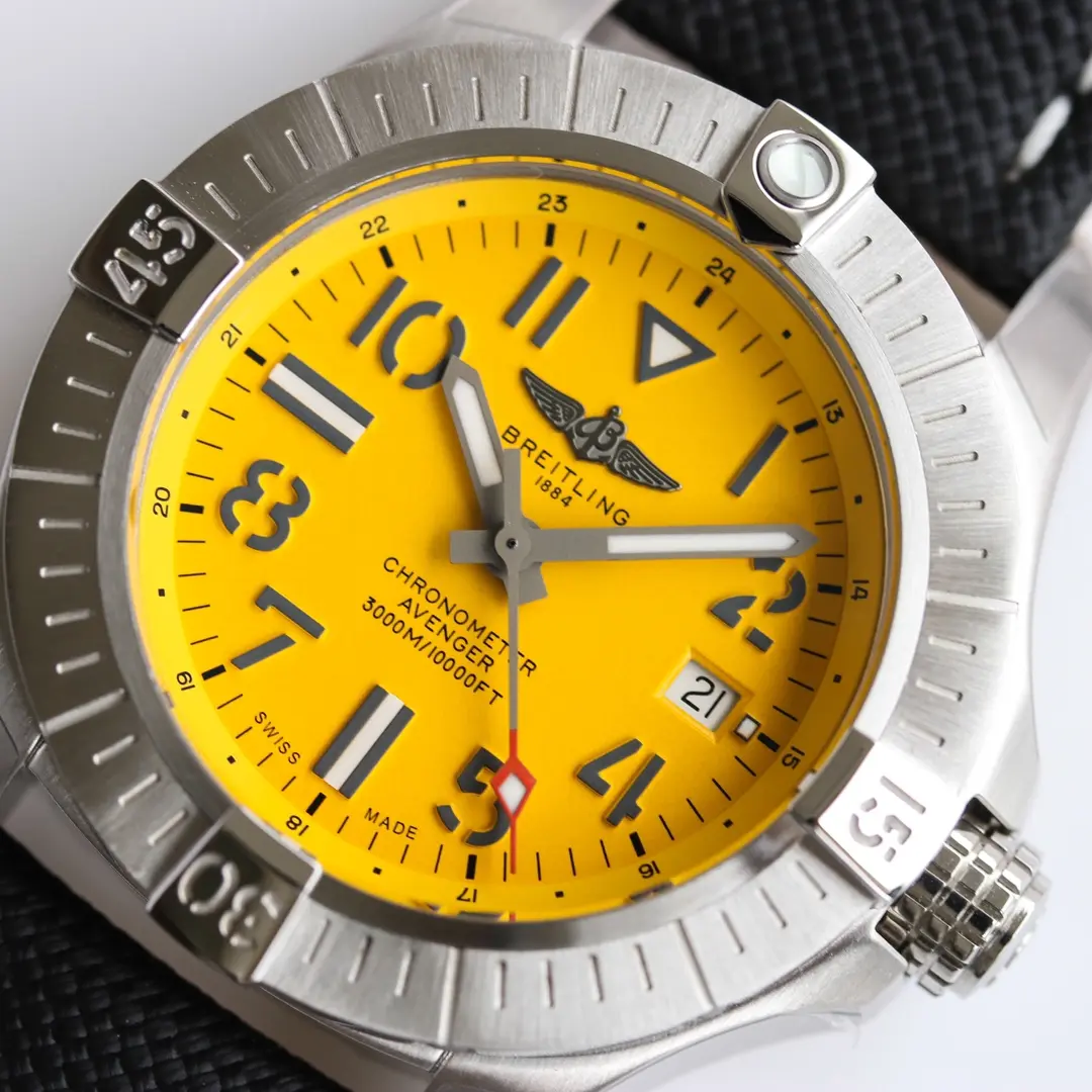 V7 Factory Breitling Avenger Automatic 45 Seawolf Yellow – Super Clone Watch - 图片 4