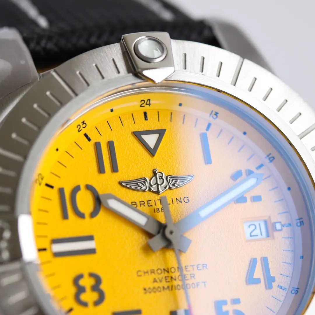 V7 Factory Breitling Avenger Automatic 45 Seawolf Yellow – Super Clone Watch - 图片 6