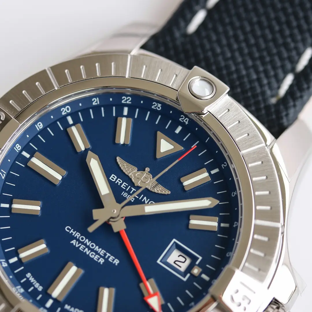 V7 Factory Breitling Avenger Automatic GMT 45 Blue Super Clone Replica Watch - 图片 7