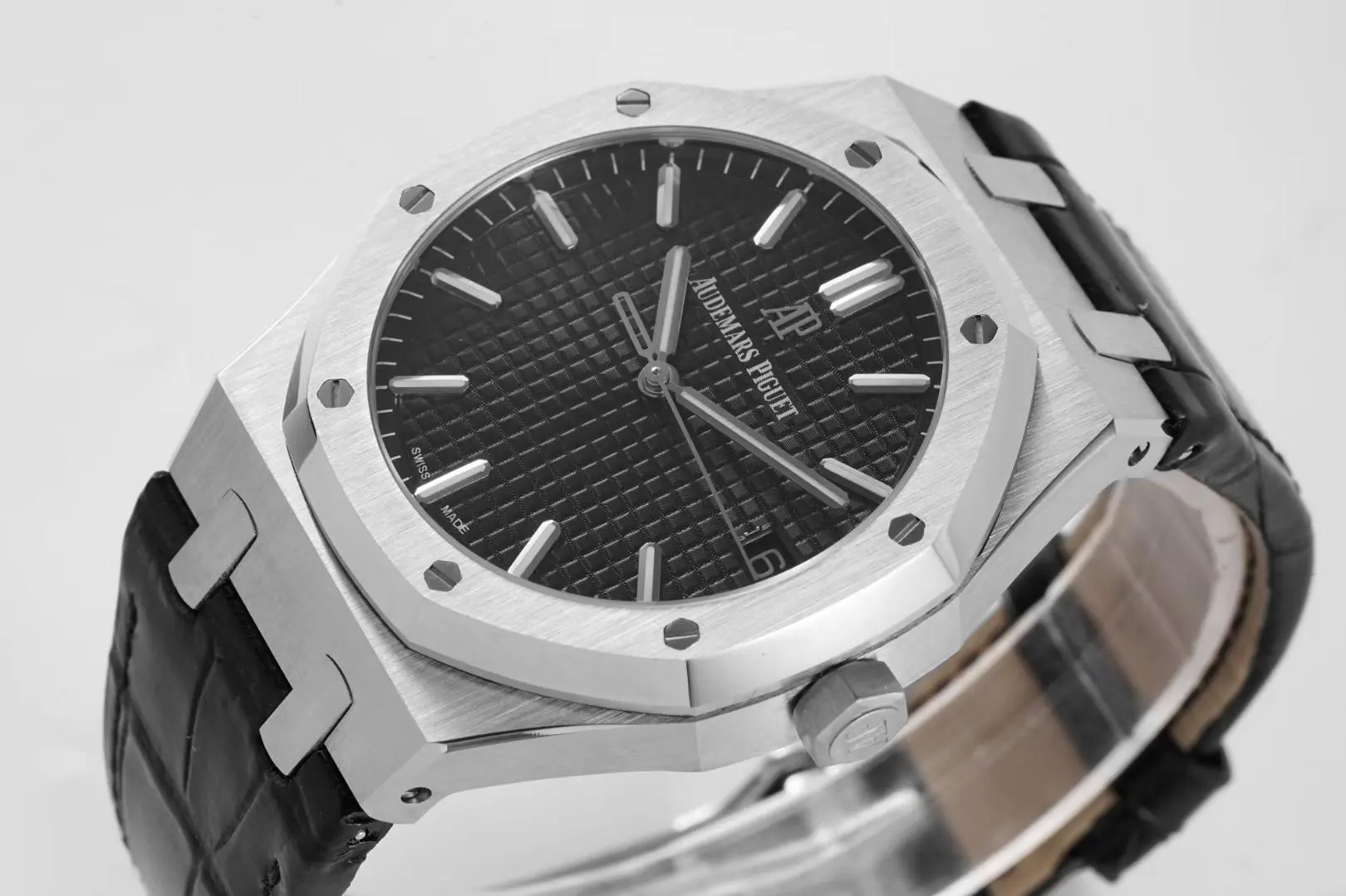 V9 Factory Audemars Piguet Royal Oak 15500 Black Leather Super Clone Watch - 图片 3