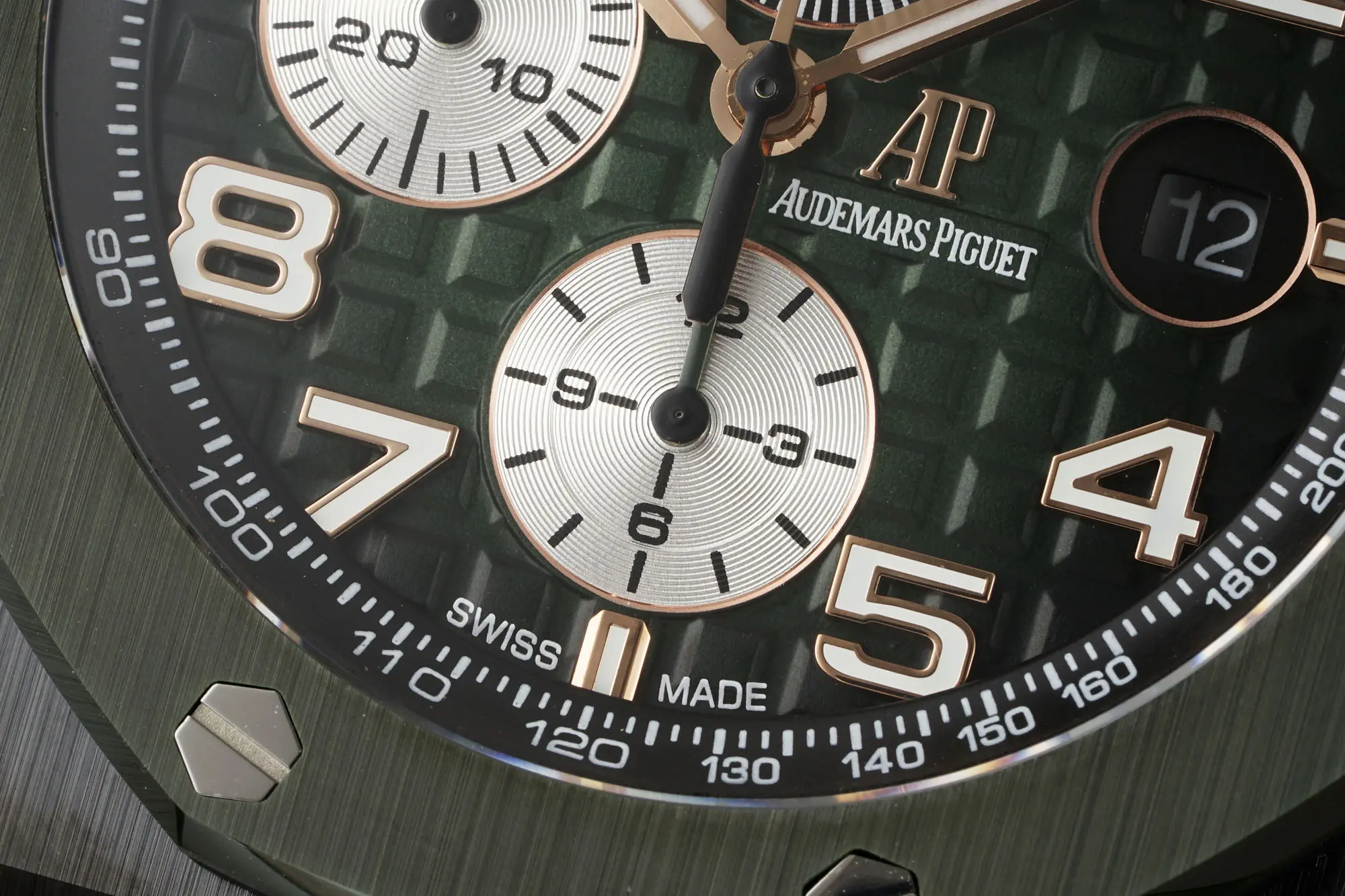 V9 Factory Audemars Piguet Royal Oak Offshore 26400 Green Super Clone Watch - 图片 5