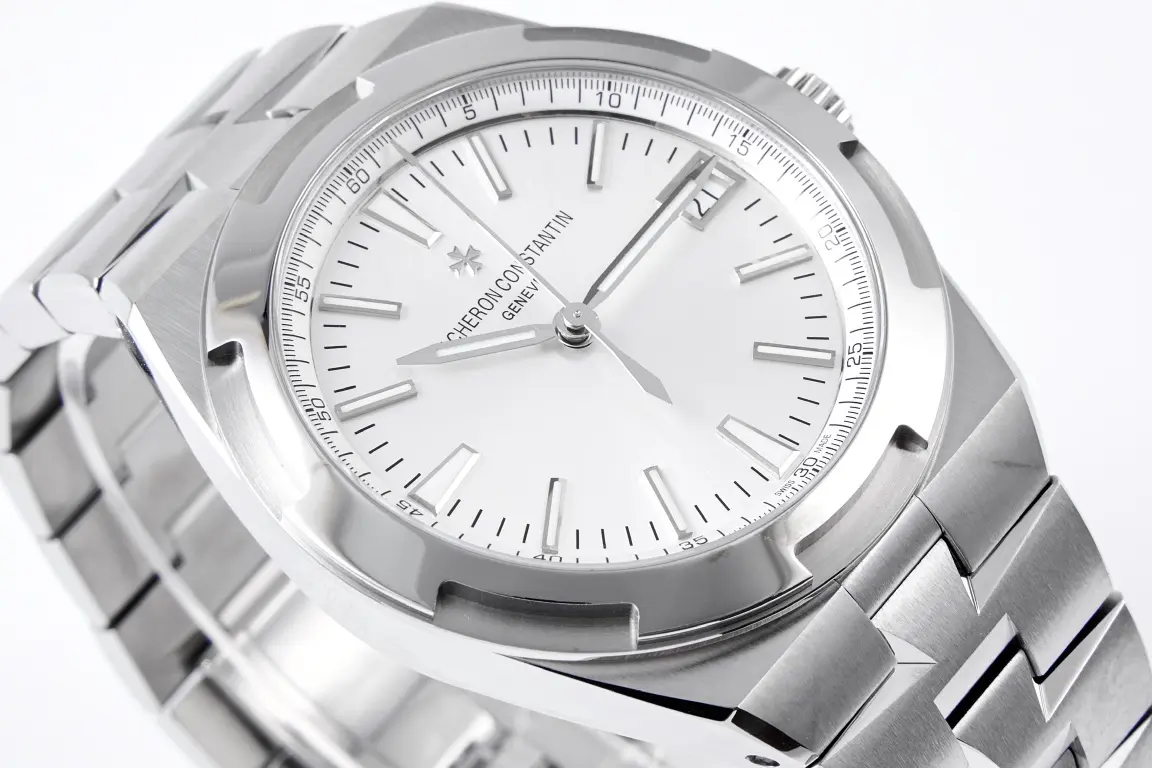 PPF Factory Vacheron Constantin Overseas 4500V Series – Silver Stainless Steel Automatic Watch with Date Display – Best Super Clone Watch - 图片 5