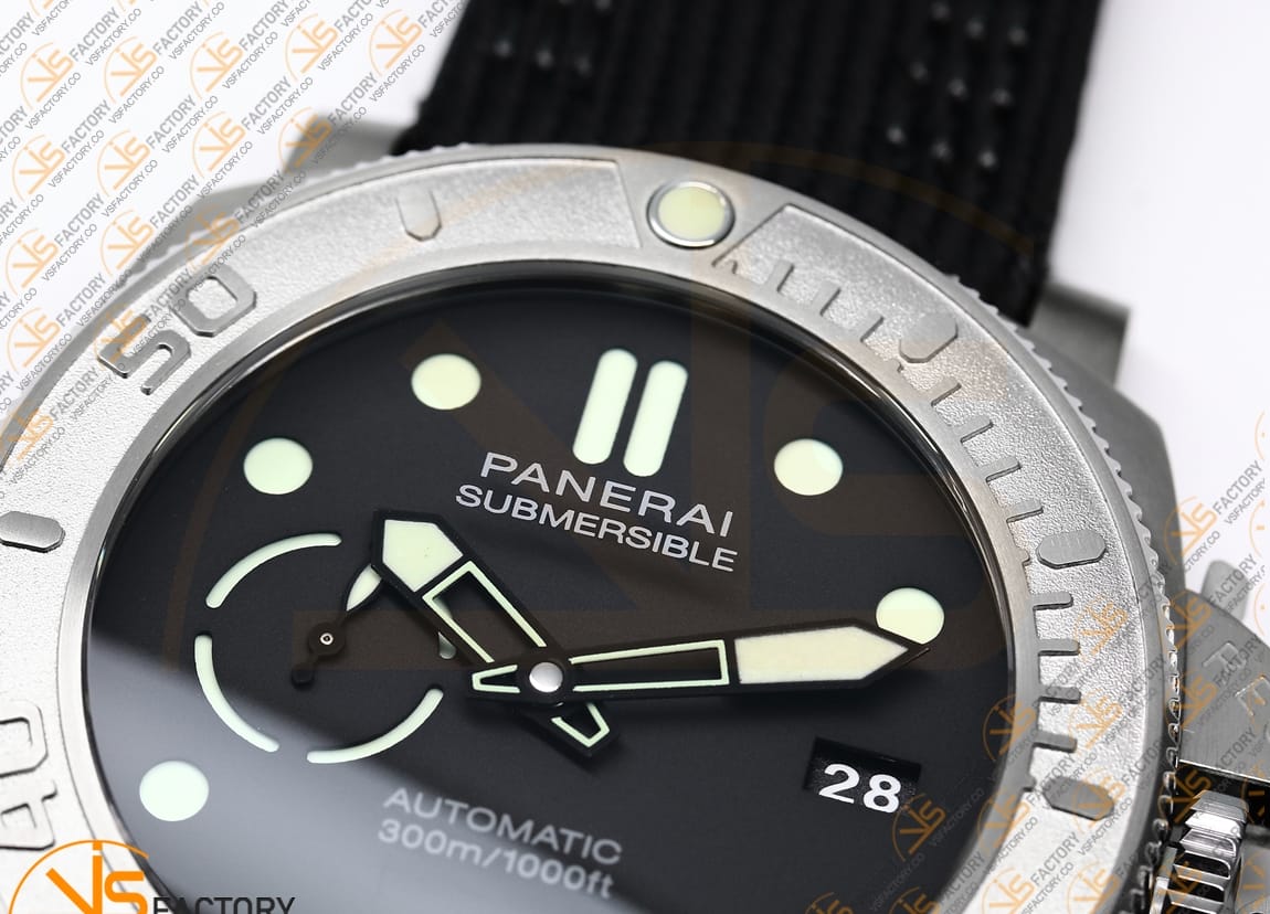 VS Factory Panerai Submersible PAM984 Mike Horn Black Dial Titanium P.9010 Movement - 图片 8