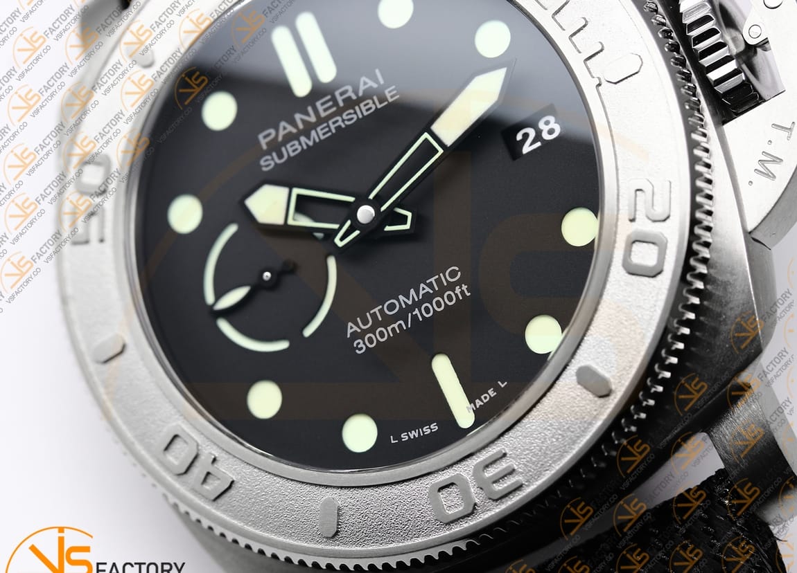 VS Factory Panerai Submersible PAM984 Mike Horn Black Dial Titanium P.9010 Movement - 图片 9