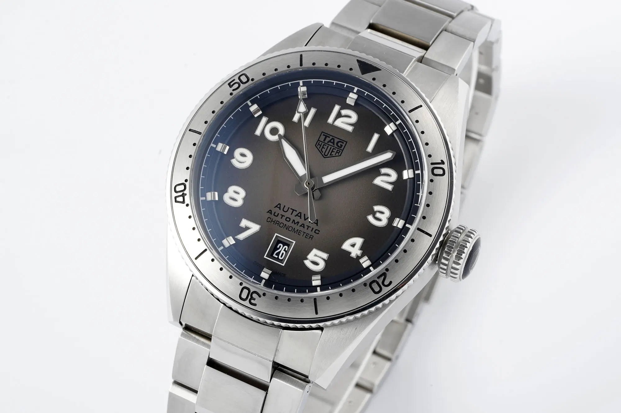XF Factory TAG Heuer Series Watch – Silver Stainless Steel, Grey Dial, Dress & Casual Style, 100m Waterproof, SW200 Movement, Premium Super Clone Design - 图片 8