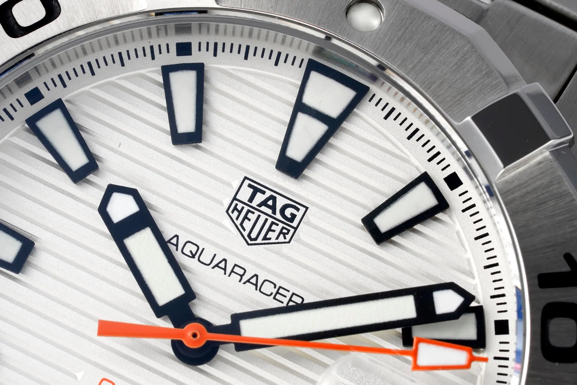 XF Factory TAG Heuer Super Aquaracer Series Replica Watch – Silver Stainless Steel, White Dial, Formal Casual Super Clone Style - 图片 7