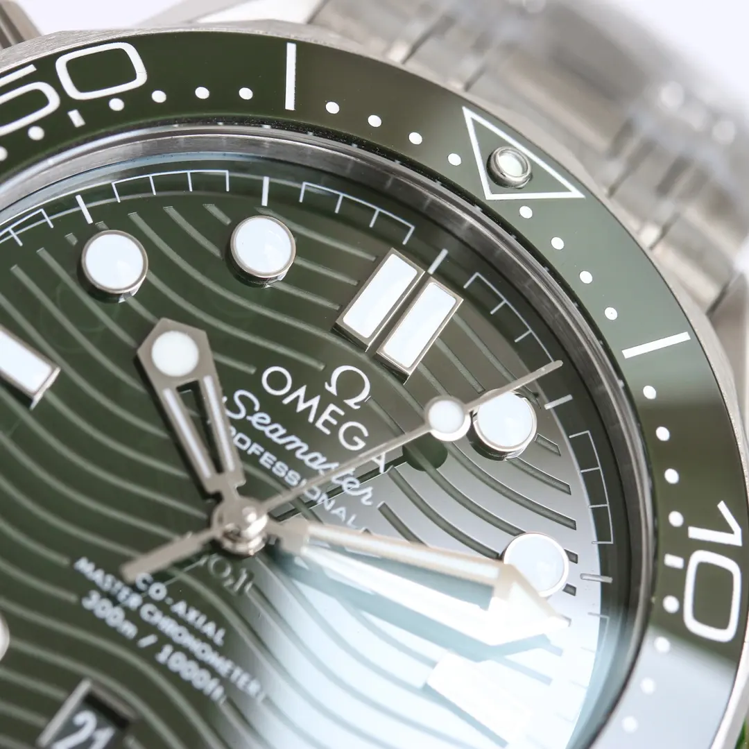 ZF Factory Omega Seamaster Green Ceramic Watch by VSF Watches – Premium Quality Timepiece - 图片 4