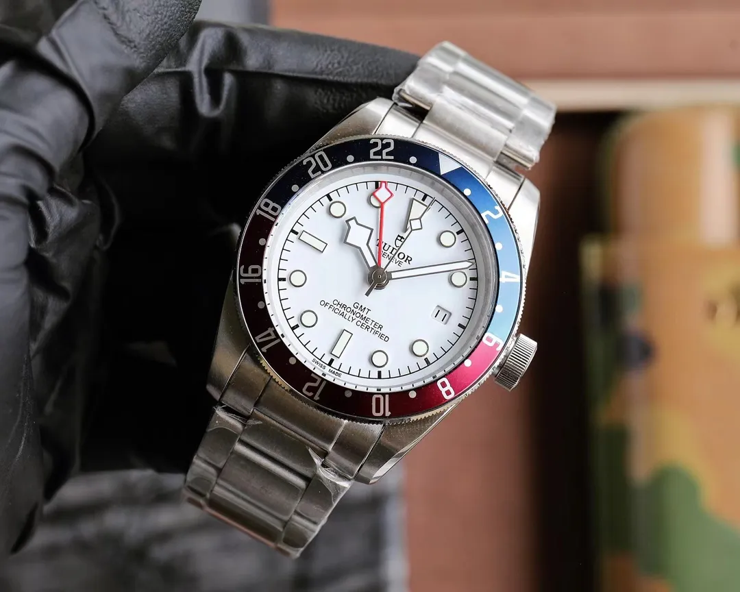 ZF Factory Tudor Black Bay GMT White Dial Pepsi Bezel Stainless Steel Automatic Men’s Watch - 图片 3